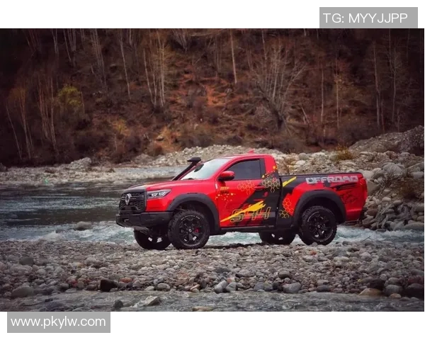 《球星足球魔方揭秘：独特玩法与战术技巧解析》