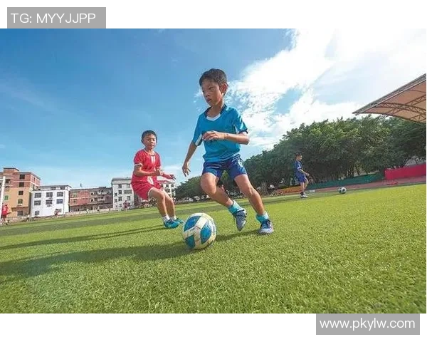 七位足球天才少年如何用才华征服绿茵场展现无限潜力