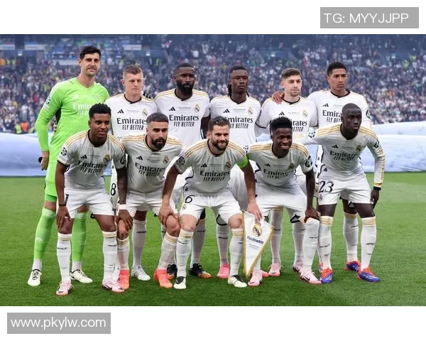 世界足坛最富有球星揭秘 揭开顶级财富背后的秘密与故事