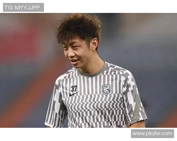 中国足球迎来新希望 三位球星精彩表现助力国家队拿下三分