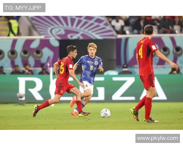 以脚下功夫见真章球技朴实无华的足球巨星们展现真实魅力